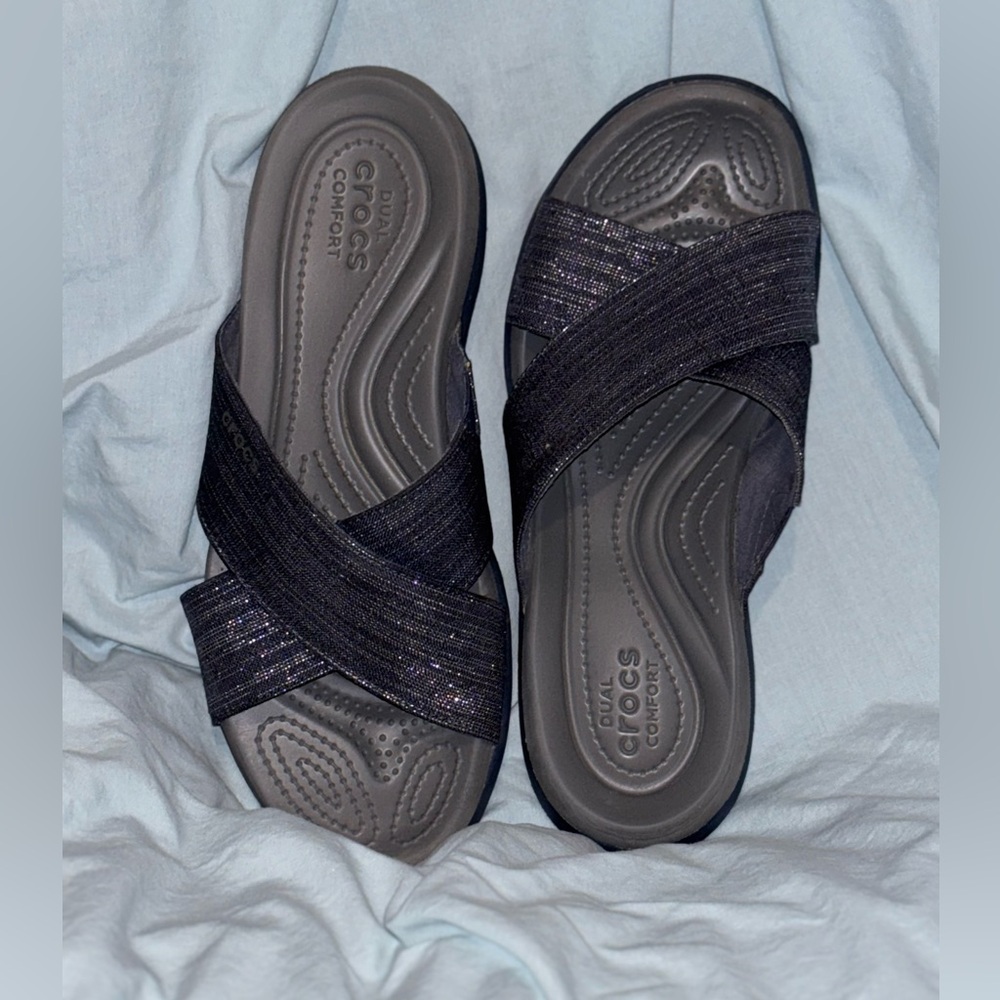 CROCS | Women's Navy Sparkle Crisscross Slide Sandals - Picture 5 of 7